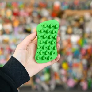 Niska cena Pet+Me Soft Silicone Brush Green – szczotka silikonowa dla małych psów i kotów z długą, gęstą sierścią i miękkim podszerstkiem