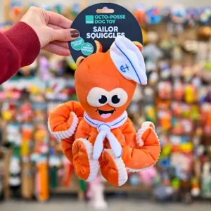 Dodaj do koszyka FUZZYARD Kapitan Squiggles – piszcząca zabawka dla psa